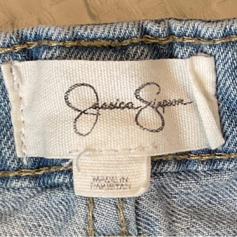 Jessica Simpson~ Distressed Light Blue wash Jean Shorts - Picture 3 of 4